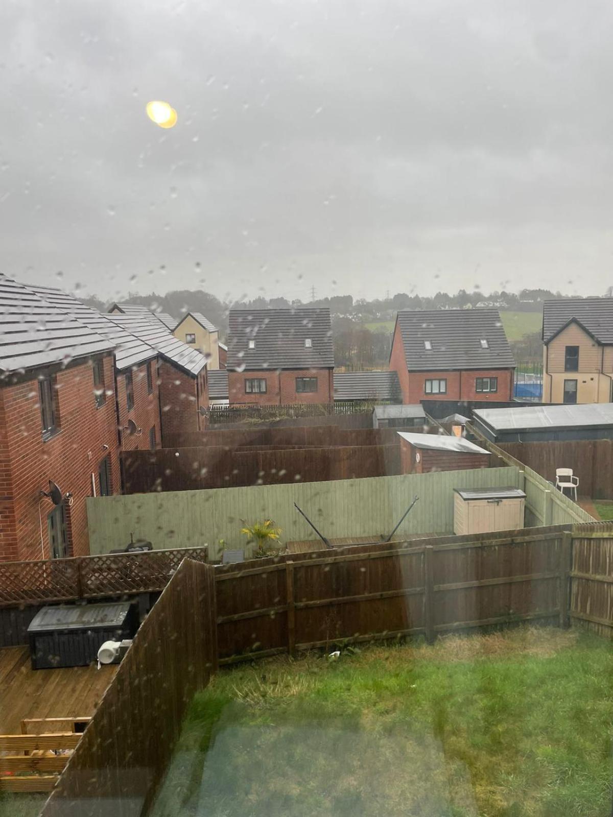 Village House St Mellons - Close To A48 And M4 كارديف المظهر الخارجي الصورة